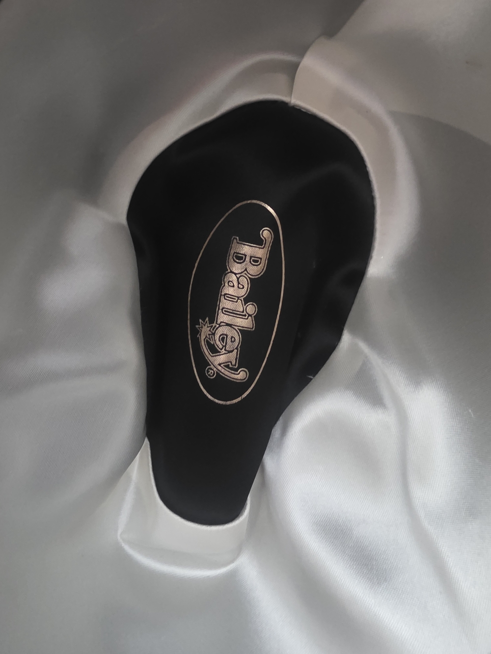 Bailey Black Western Felt Cowboy Hat with Concho Band Size Doble X Used. Unisex. - Picture 9 of 12